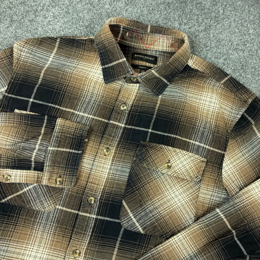 Banana Republic Mens Size XL Standard Fit Plaid Flannel Button Down Shirt